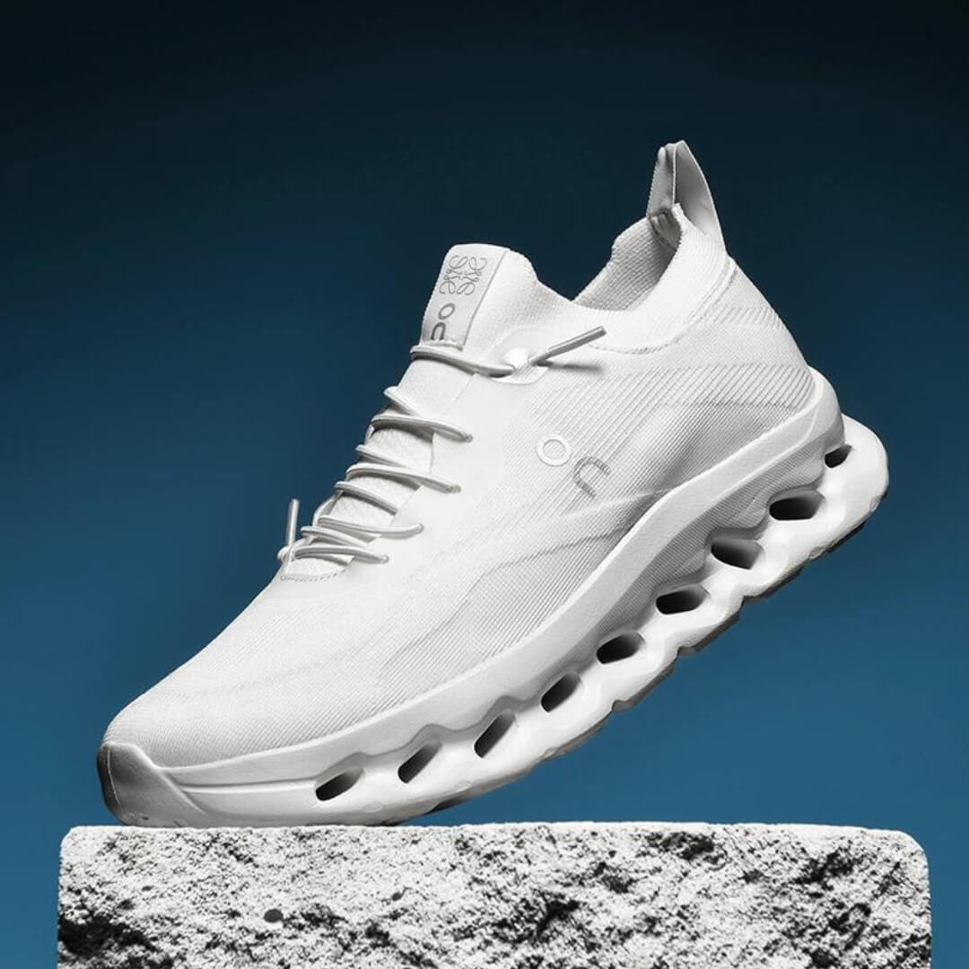 ON Cloudtilt Surge Sneakers – Komfort & Performance