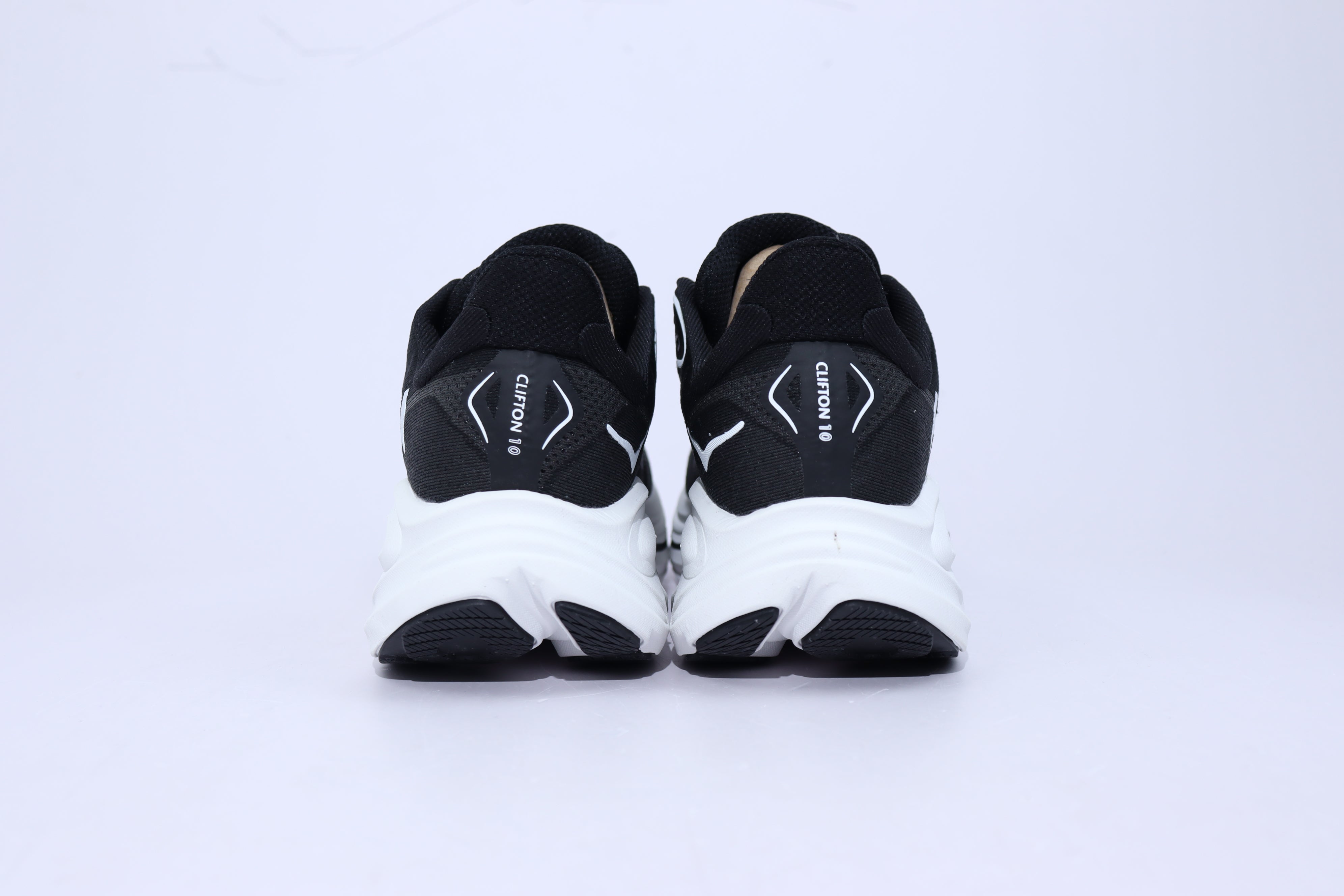 AeroStride 10 Running Shoes